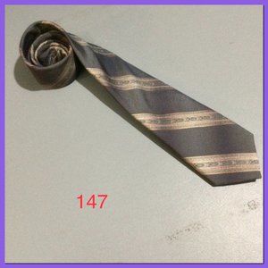 Vtg Patterned Stripe Tie_147